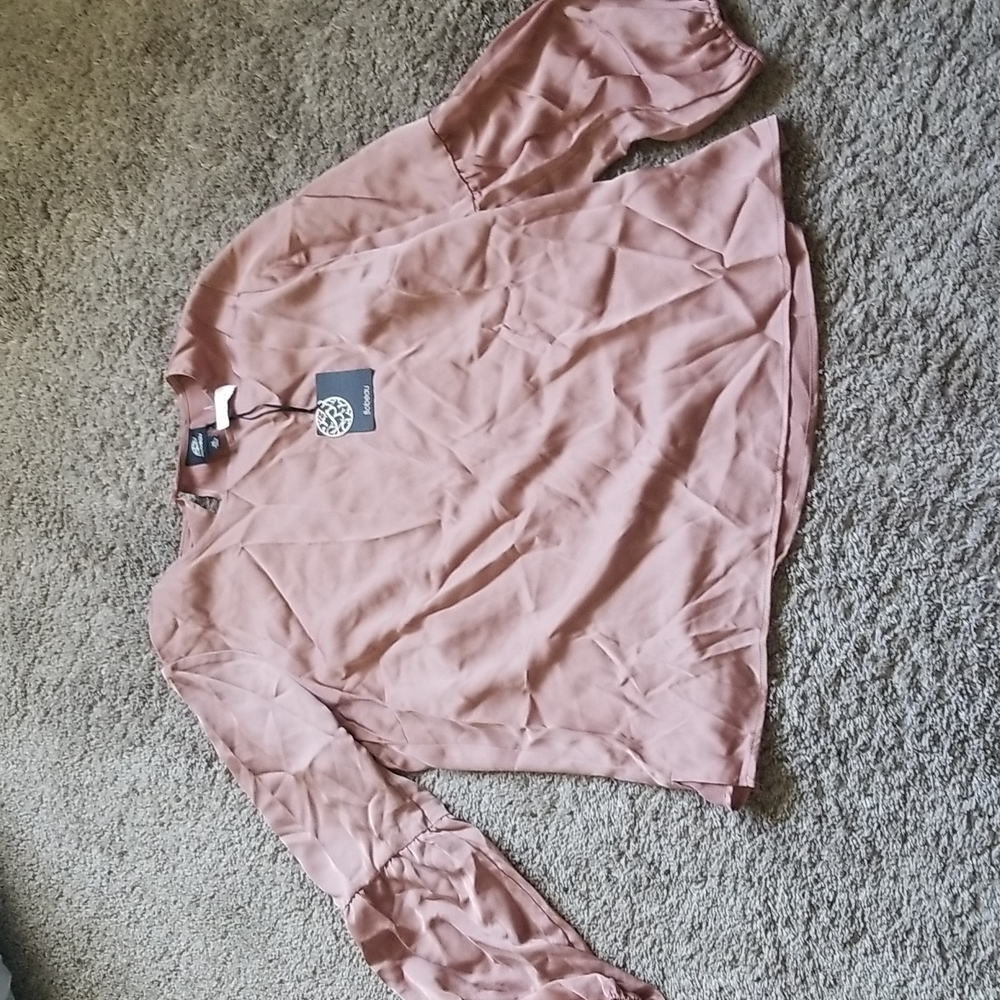 Bobeau Ladies Blush color Blouse size XL